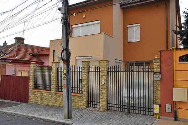 Vila in Constanta situata in zona linistita