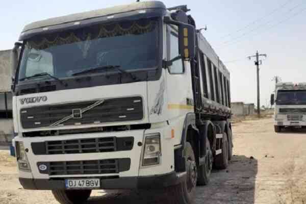 Camion Volvo fabricat anul 2001